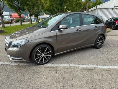 Gebraucht 2013 Mercedes B200 Van / Kleinbus | CHF 15’200