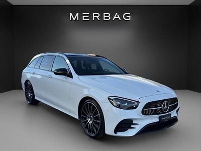 Weiss Gebraucht 2022 Mercedes E220 AMG line Kombi | CHF 40’900 (Fairer Preis)