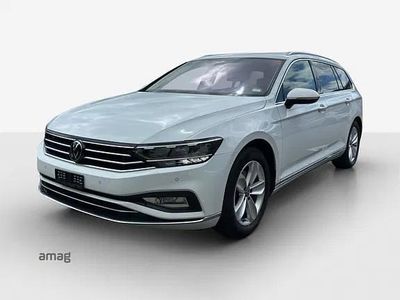 Gebraucht VW Passat Elegance 200 PS (147 kW) 2023 Gletscherweiss metallic Kombi