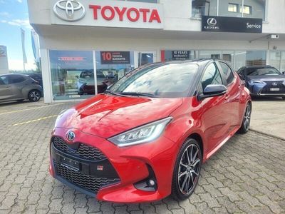 Rot Gebraucht 2022 Toyota Yaris Hybrid Sport Limousine | CHF 27’800 (Teuer)