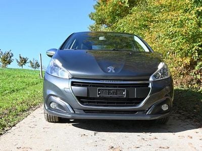 Gebraucht 2017 Peugeot 208 Allure Kleinwagen | CHF 6’900 (Fairer Preis)
