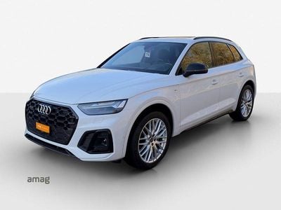 Gletscherweiss metallic Gebraucht 2021 Audi Q5 Black Edition SUV | CHF 39’990 (Etwas zu teuer)