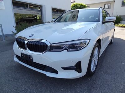 BMW 330e