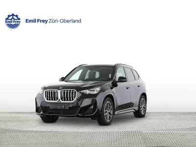 Neu (2026) BMW X1 Shadowline 245 PS | Teuer