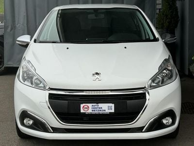 Gebraucht 2018 Peugeot 208 Style Kleinwagen | CHF 7’800 (Fairer Preis)