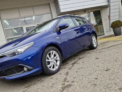 Toyota Auris Hybrid