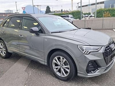 Gebraucht 2020 Audi Q3 Attraction SUV | CHF 30’000 (Etwas zu teuer)