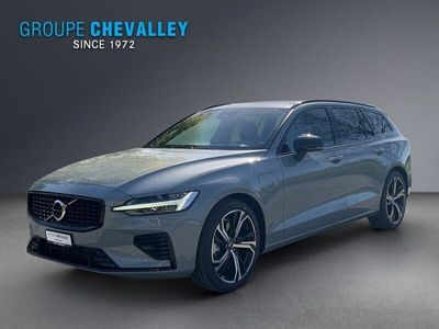 gebraucht Volvo V60 T6 eAWD Ultim Dark