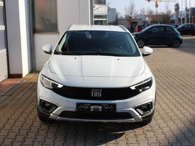 gebraucht Fiat Tipo Kombi CROSS Hybrid 1.5 96kW (130PS) DCT UVP 31.770,00 € Sitzheizung vorn, Multi-Funktions-Monitor mit 7 Zoll Bildschirm Instrumente, Einparkhilfe: hinten Kamera, Sprachbedienung für Radio und Telefon uvm