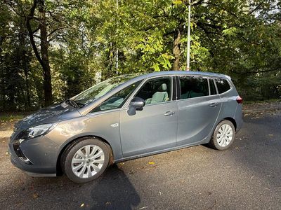 Gebraucht 2014 Opel Zafira Tourer Cosmo Van / Kleinbus | CHF 9’900 (Etwas zu teuer)
