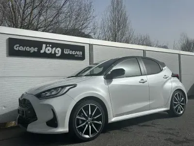 Neu (2026) Toyota Yaris Sport 130 PS | Seltenes Fahrzeug