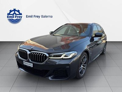Grau Gebraucht 2022 BMW 520 Comfort Edition Kombi | CHF 40’900 (Teuer)