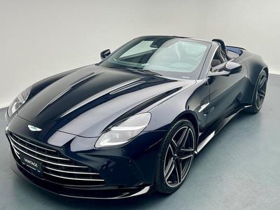 Schwarz Neu 2025 Aston Martin V8 Vantage Cabrio | CHF 239’900 (Etwas zu teuer)