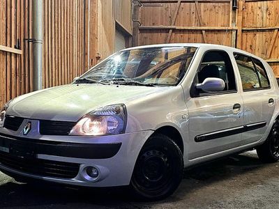 Gebraucht 2004 Renault Clio II | CHF 1’490 (Teuer)