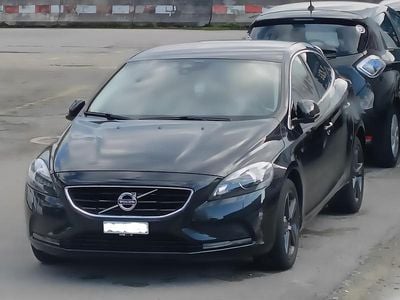 Gebraucht Volvo V40 Momentum 150 PS (110 kW) 2013