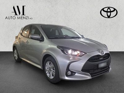 Silber Neu 2025 Toyota Yaris Hybrid Comfort Limousine | CHF 25’240 (Fairer Preis)