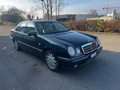 Gebraucht 1996 Mercedes E320 | CHF 2’500