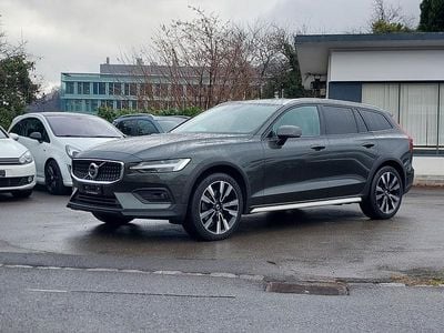 Gebraucht 2021 Volvo V60 CC Kombi | CHF 27’900 (Etwas zu teuer)
