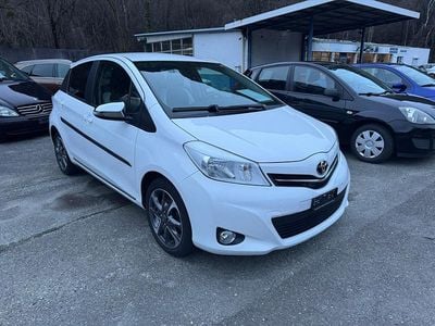 Gebraucht Toyota Yaris Premium 99 PS (72 kW) 2014 Kleinwagen
