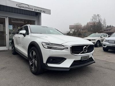 Gebraucht 2021 Volvo V60 CC Kombi | CHF 25’900 (Fairer Preis)