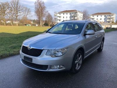 Gebraucht Skoda Superb Elegance 160 PS (117 kW) 2011 Kombi
