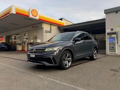Grau Gebraucht 2023 VW Tiguan R-line SUV | CHF 39’900 (Fairer Preis)