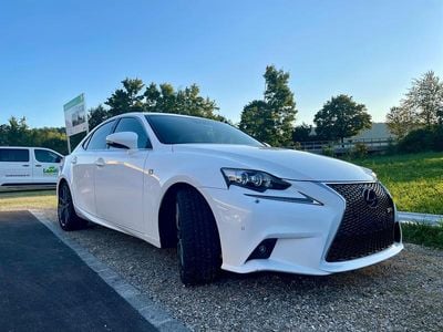 Gebraucht 2015 Lexus IS300h Sport Line | CHF 18’900