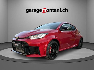 Rot Neu 2025 Toyota Yaris Sport Limousine | CHF 44’780 (Guter Preis)
