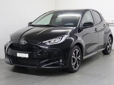 Schwarz Neu 2025 Toyota Yaris Hybrid Trend Limousine | CHF 28’800 (Etwas zu teuer)