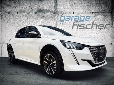 Mehrfarbig Gebraucht 2023 Peugeot 208 GT Kleinwagen | CHF 25’500