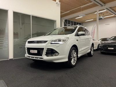 Weiss Gebraucht 2015 Ford Kuga SUV | CHF 12’900 (Guter Preis)