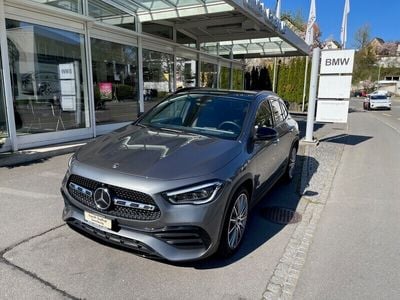 Mercedes GLA220