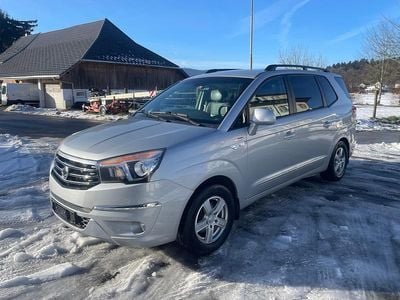 Gebraucht Ssangyong (KGM) Rodius Sapphire 155 PS (114 kW) 2014 Van / Kleinbus