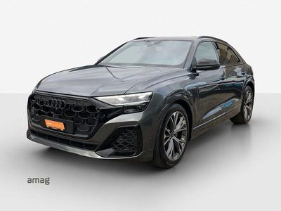 Daytonagrau perleffekt Gebraucht 2024 Audi Q8 Ambiente SUV | CHF 81’490 (Etwas zu teuer)