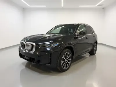 Neu (2026) BMW X5 M Sport 286 PS | Teuer