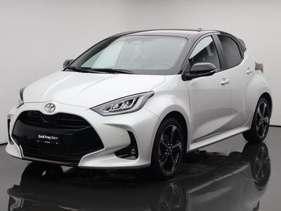 Weiss Neu 2025 Toyota Yaris Hybrid Premium Limousine | CHF 31’400 (Fairer Preis)