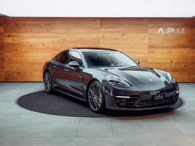 Porsche Panamera 4S