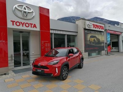 Rot Neu 2025 Toyota Yaris Cross Trend SUV | CHF 35’970 (Fairer Preis)