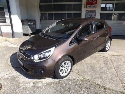 gebraucht Kia Rio 1.4 CVVT Trend