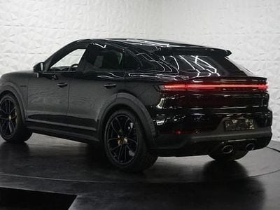 Gebraucht 2024 Porsche Cayenne Turbo E-Hybrid SUV | CHF 174’800 (Etwas zu teuer)