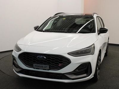 Weiss Gebraucht 2023 Ford Focus ST Kombi | CHF 39’900 (Etwas zu teuer)