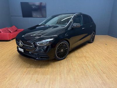 Gebraucht Mercedes B200 AMG 163 PS (119 kW) 2025 Schwarz Van / Kleinbus