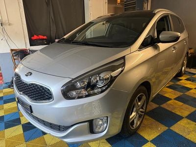 Gebraucht 2017 Kia Carens Van / Kleinbus | CHF 3’900
