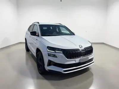 Neu (2026) Skoda Karoq SportLine 190 PS | Superpreis