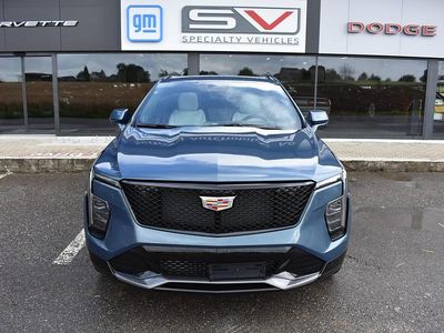 Blau Neu 2025 Cadillac XT4 SUV | CHF 74’500