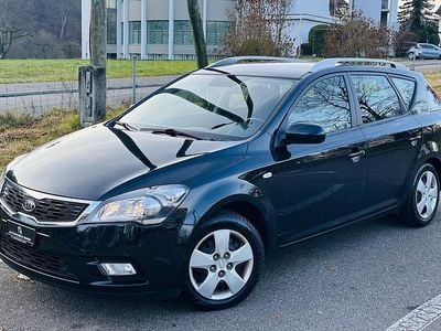 Gebraucht 2011 Kia Ceed Kleinwagen | CHF 4’990 (Etwas zu teuer)