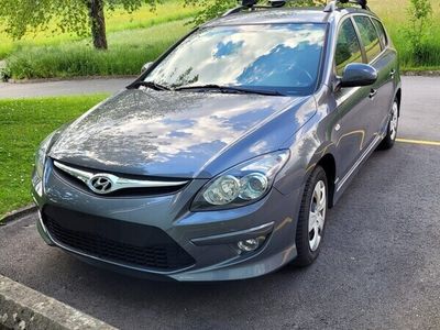 Gebraucht Hyundai i30 Style 128 PS (94 kW) 2011 Kombi