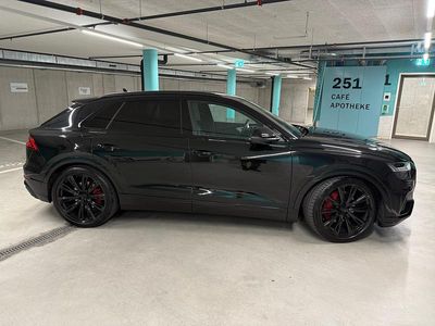 Gebraucht 2022 Audi Q8 Black Edition SUV | CHF 69’900 (Etwas zu teuer)