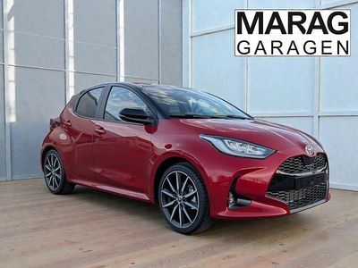 Rot Neu 2025 Toyota Yaris Hybrid Sport Limousine | CHF 32’980 (Fairer Preis)