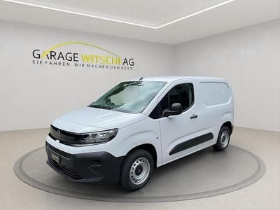 Weiss Gebraucht 2024 Opel Combo S Van / Kleinbus | CHF 25’795 (Fairer Preis)